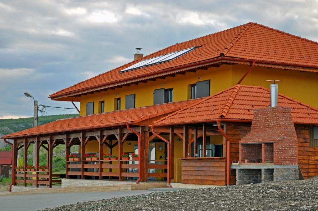 Pensiunea Cheile Apusenilor Sandulesti Exterior photo
